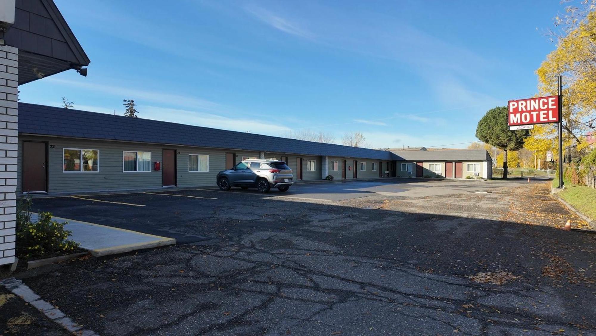 Prince Motel Prince George Exterior photo